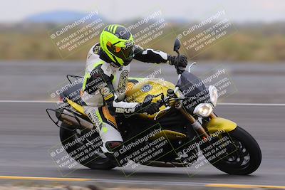 media/Jan-14-2023-SoCal Trackdays (Sat) [[497694156f]]/Turn 11 Inside (950am)/